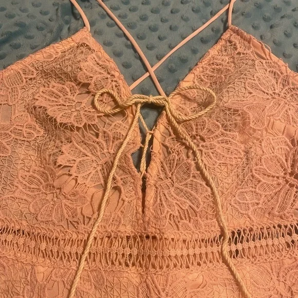 Missguided Lace Romper NWT - Picture 2 of 7